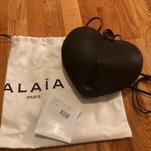 ALAÏA Le Coeur Leather Shoulder Bag in Lux Calfskin